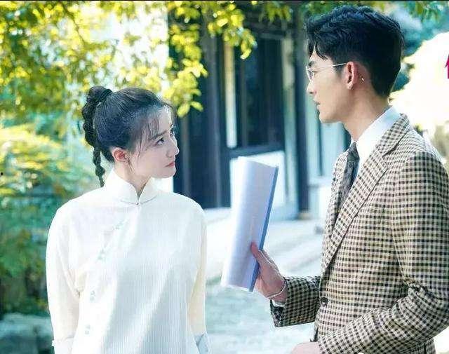 圈内人爆料徐璐张翰,圈内人爆料，这对明星情侣甜蜜互动引关注  第1张